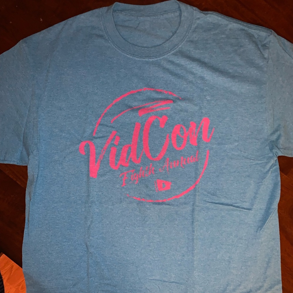 8th VidCon Tee